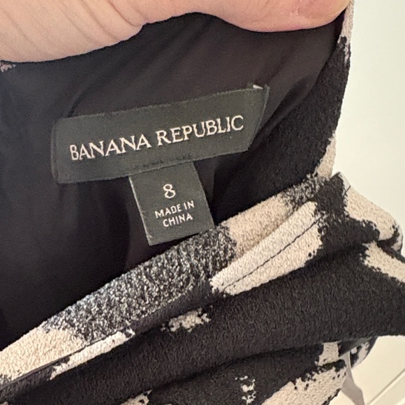 Banana Republic Black and Cream Dress - Picture 3 of 5